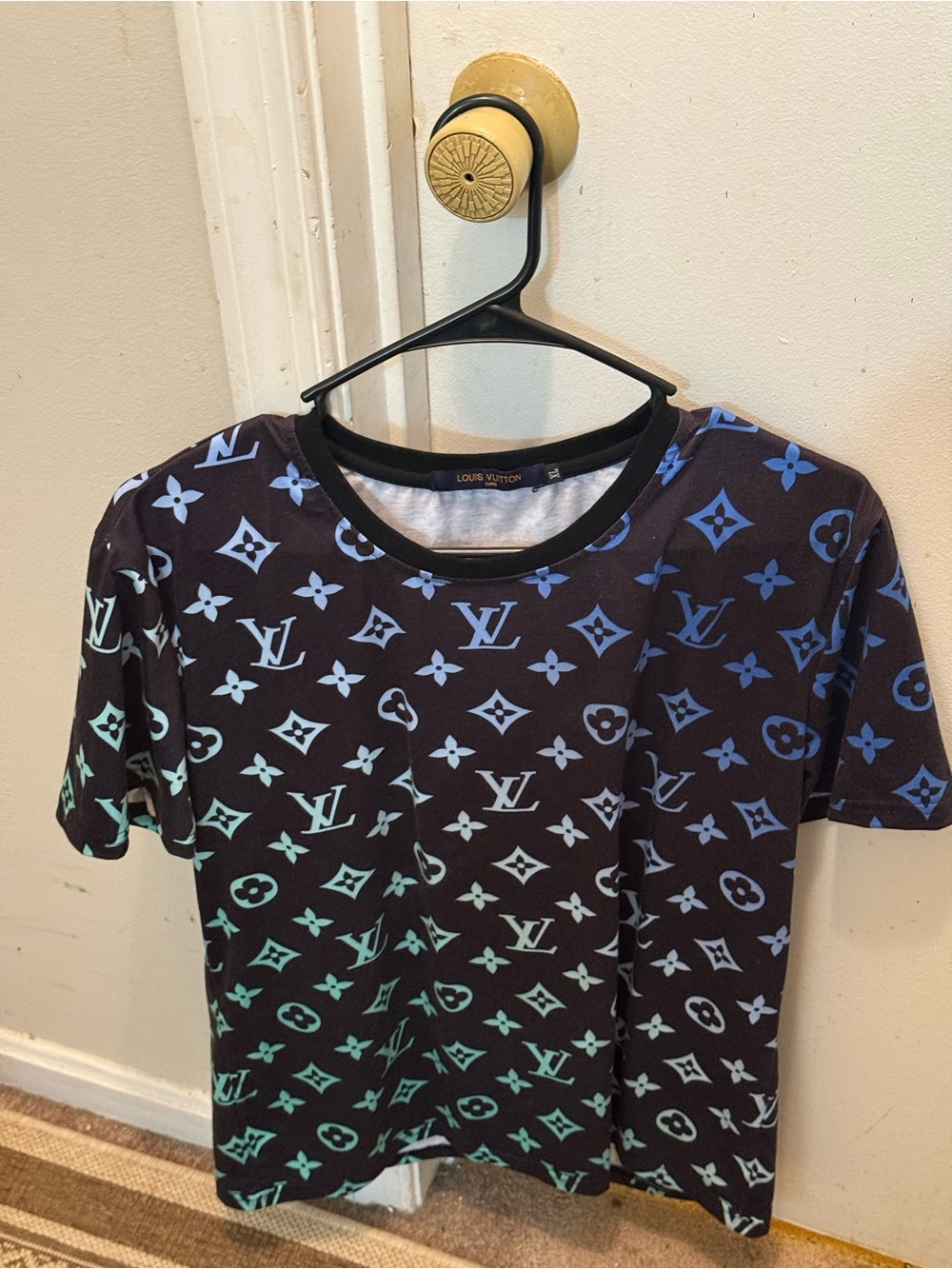 Louis Vuitton Black T-Shirt with Blue to Green Gradient Monogram